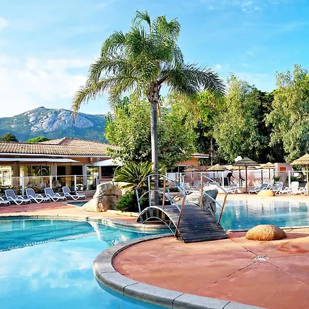 Les Castors Kemp Calvi (Corsica)