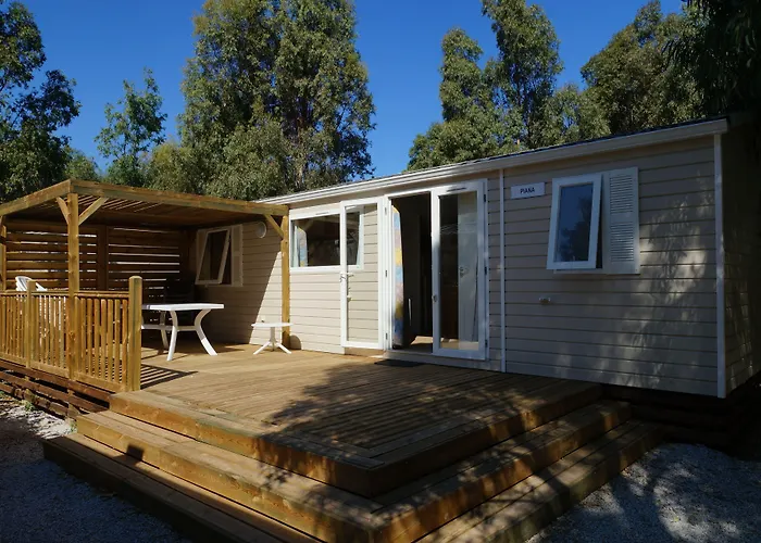 Les Castors Campsite 4*