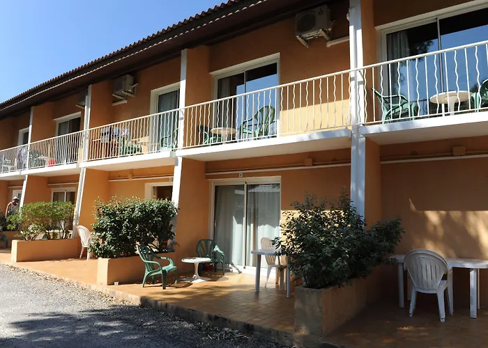 Campsite Les Castors 4*