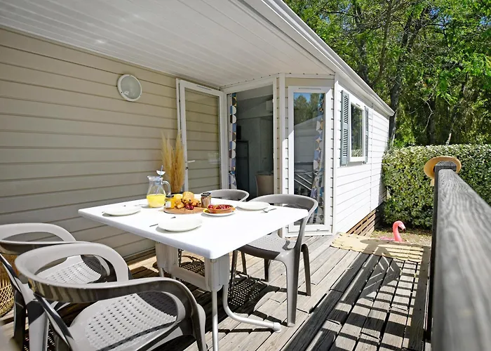 Les Castors Campsite 4*