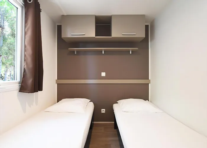 Les Castors Campsite 4*