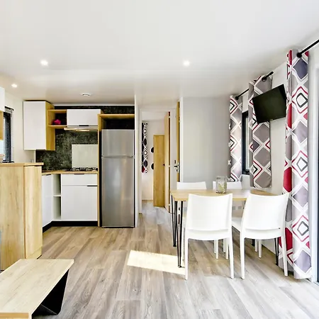 Les Castors 4*