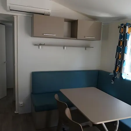 Les Castors Camping 4*